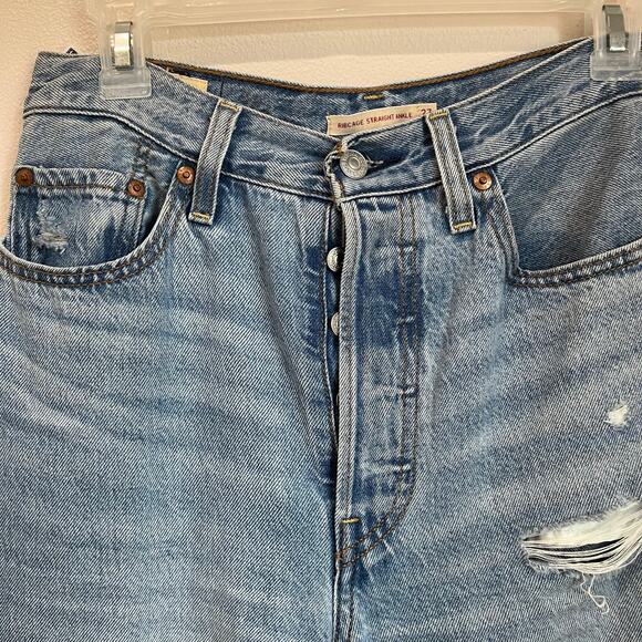 Levi's Jeans Women’s Size 27 Ribcage Straight Ankle Blue Distressed - Picture 4 of 8